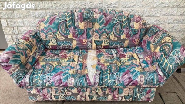 Kanapé ágy, ágyneműtartós