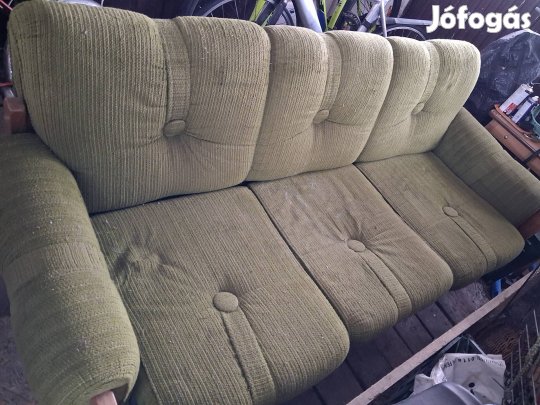 Kanapé olcsón eladó.