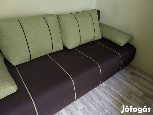 Kanapéágy ágyneműtartóval