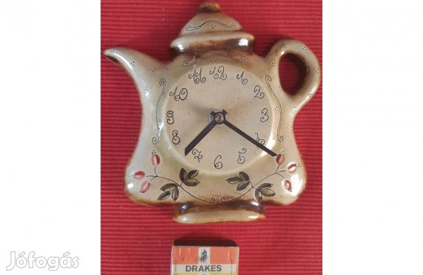 Kancsó alakú mázas kerámia falióra