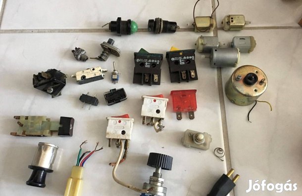 Kapcsoló gyűjtemény ,visszajelző sok apróság szett ár!
