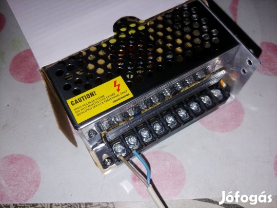 Kapcsoló üzemű tápegység. Dc 12 V 25 A 300 W