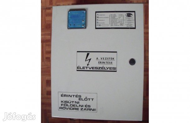 Kapcsolószekrény elosztószekrény meddőteljesítmény kompenzáló