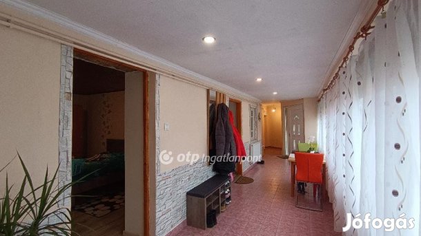 Kaposmérői eladó 70 nm-es ház