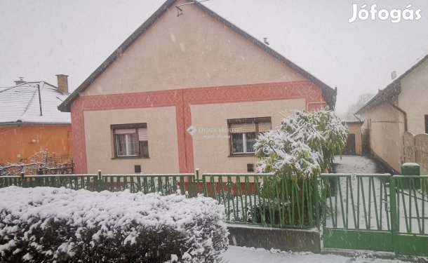 Kaposvár, Kecelhegy közelében eladó családi ház