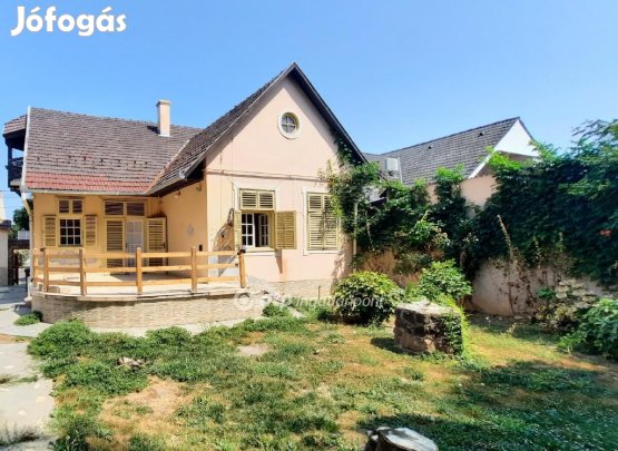 Kaposvári 136 nm-es ház eladó