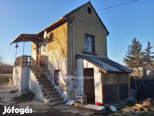 Kaposvári 40 nm-es ház eladó