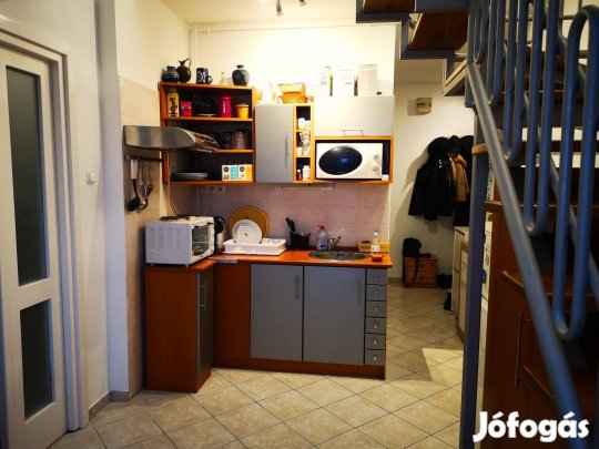 Kaposvári téglalakás a belvárosban