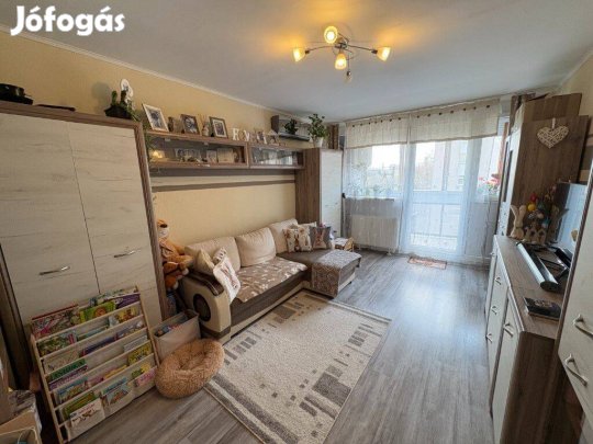 Kaposváron 2. Emeleti Lakás Eladó