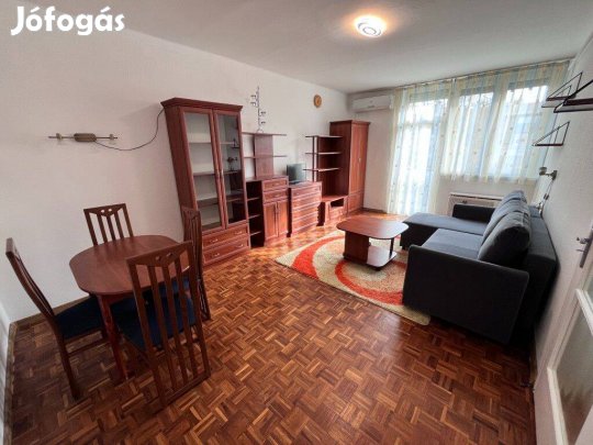 Kaposváron 4. Emeleti Jó Állapotú Lakás Eladó