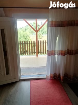 Kaposváron Töröcskei városrészben 2 szintes zártkerti ingatlan eladó