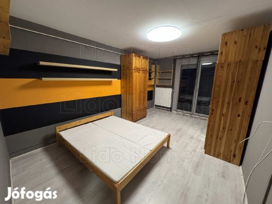 Kaposváron a BELVÁROSBAN KIADÓ lakás