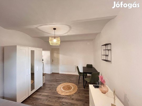 Kaposváron a belvárosban lakás eladó