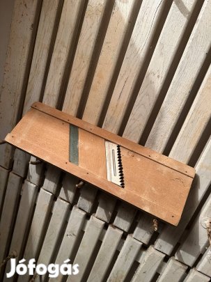 Káposzta és tök gyalu