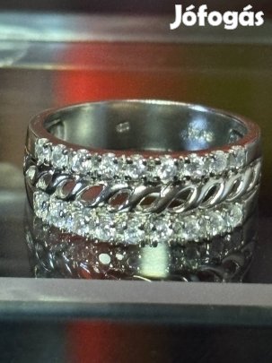 Káprázatos, különleges ezüst gyűrű, cirkónia kövekkel
