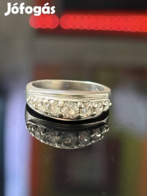 Káprázatos ezüst gyűrű, cirkónia kövekkel