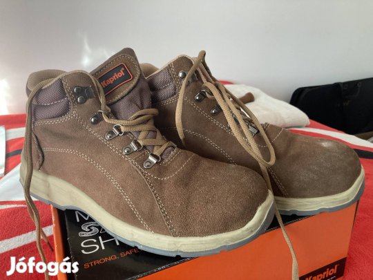 Kapriol munkáscipő 