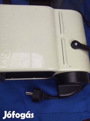 Kapszulás kávéfőző hibás,Nespresso Delonghi Tip 80CW,alul vizesedik