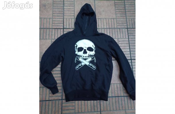 Kapucnis arc eltakarós foci ultra pulóver M L