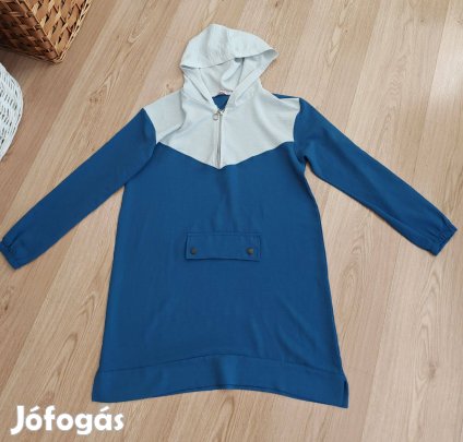 Kapucnis női tunika ruha