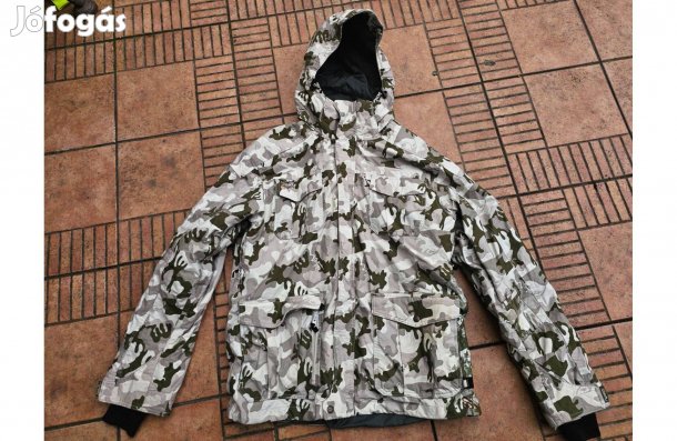 Kapucnis vízálló terepmintás kabát vadász bélelt dzseki L