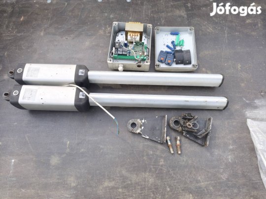 Kapunyitó kétszárnyú kapuhoz.