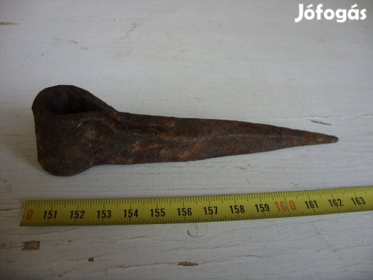 Kapupánt alja, vasalat, furata 13 mm