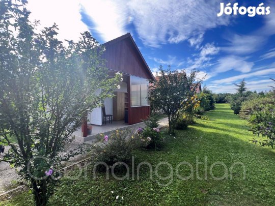 Kapuvár - kiváló helyen ház apartmanokkal eladó