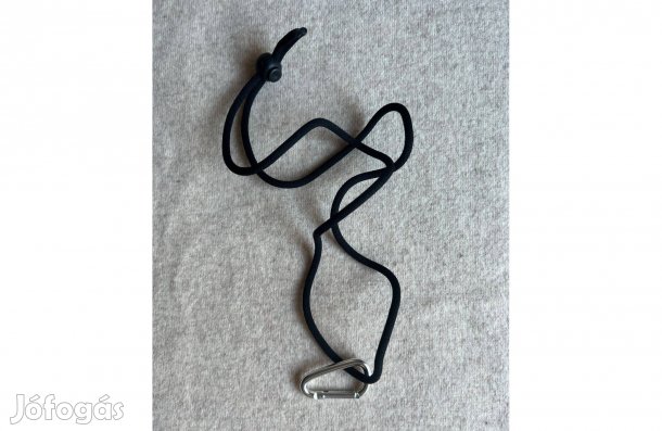 Karabiner - zsinórral új