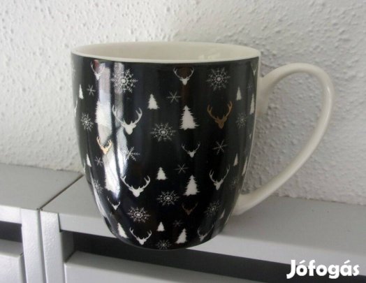 Karácsonyi bögre Újpest központ közelében