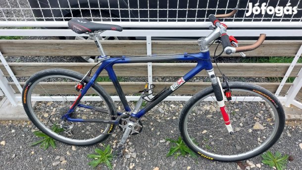 Karbon / Carbon olajfékes 3x9s. deore minőségi kerékpár eladó 