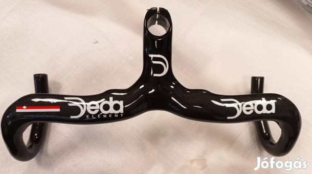 Karbon országúti kormány integrált kormányszárral