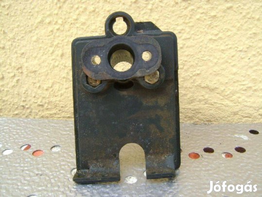 Karburátor tartó elem , Stihl FS 130 4 mix fűkaszához eladó