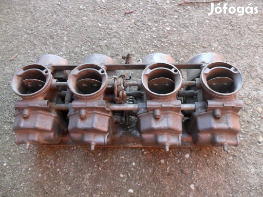 Karburátorsor eladó-régi nagy ccm is talán CB 1000