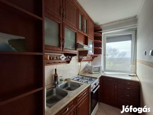 Karcagi 51 nm-es lakás eladó