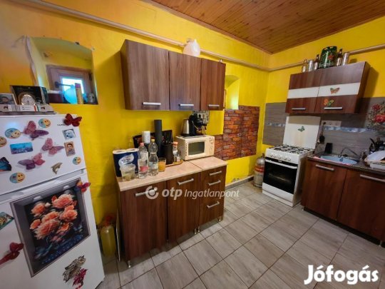 Karcagi eladó 72 nm-es ház