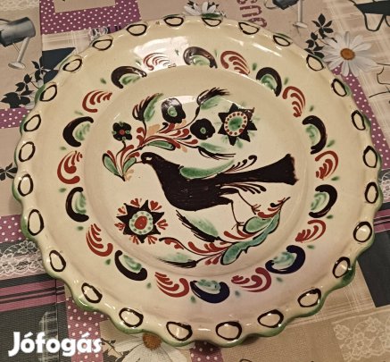 Karcagi népművészeti nagy falitál 35 cm, ifj. Szabó alkotása jelzett