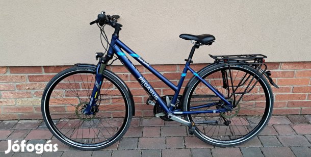 Karcmentes Pegasus Solero Disc 28 mattkék hidr.fék trekking kerékpár