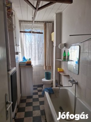 Kardirexnél felújítandó lakás eladó