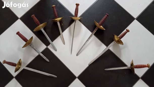Kardok 8 db eladó, 32-41 cm közti hosszúságúak