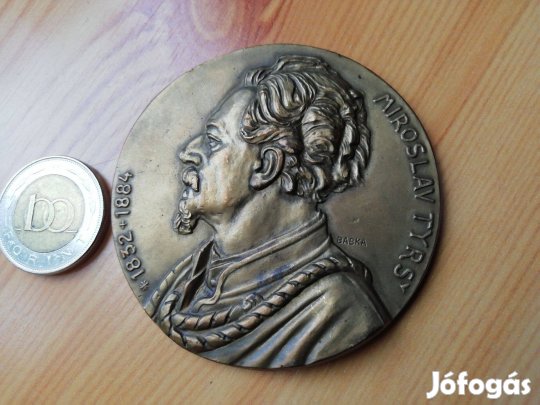 Karel Babka éreművész plaketje Miroslav Tyrs /cseh filozófus/ r