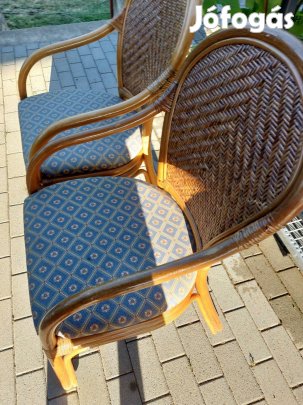 Karfás terasz szék kettő darab.