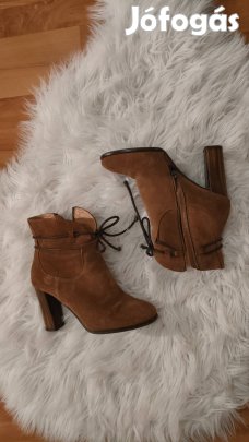 Karino velúr bőr bokacsizma 37