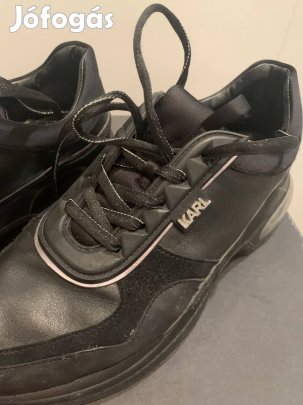 Karl Lagerferd fekete 40-es sportcipő