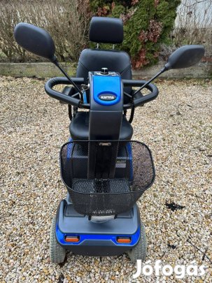 Karma elektromos négykerekű robogó