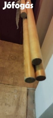 Karnis rúd világos színben