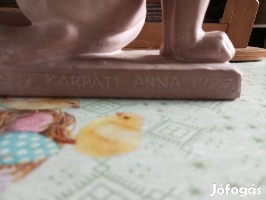 Kárpáti Anna szobor