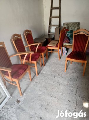 Kárpitos bordó szék