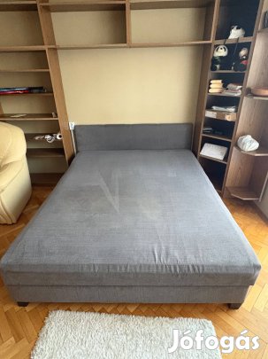 Kárpitos franciaágy