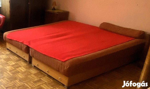 Kárpitozott ágyneműtartós ágy eladó, 2 db egyforma